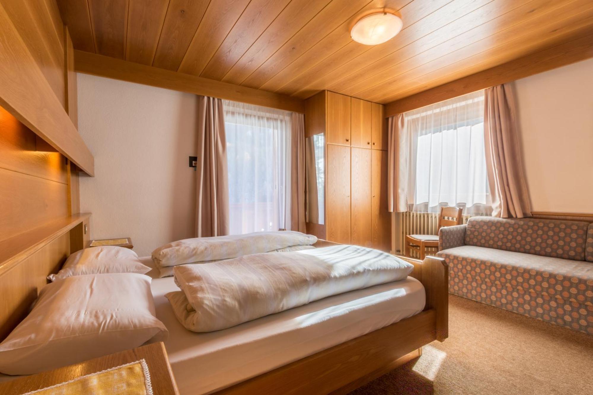 Dolomitdreams Hotel La Villa  Bagian luar foto