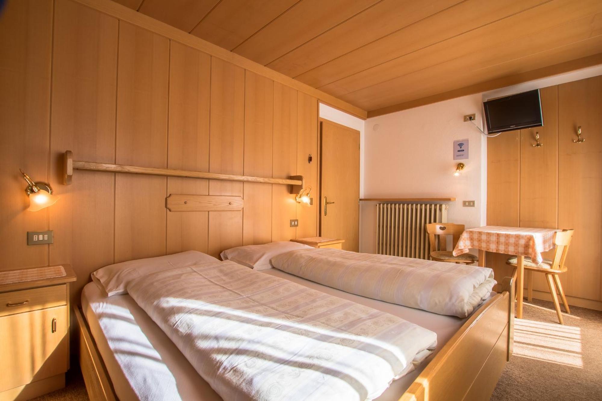 Dolomitdreams Hotel La Villa  Bagian luar foto